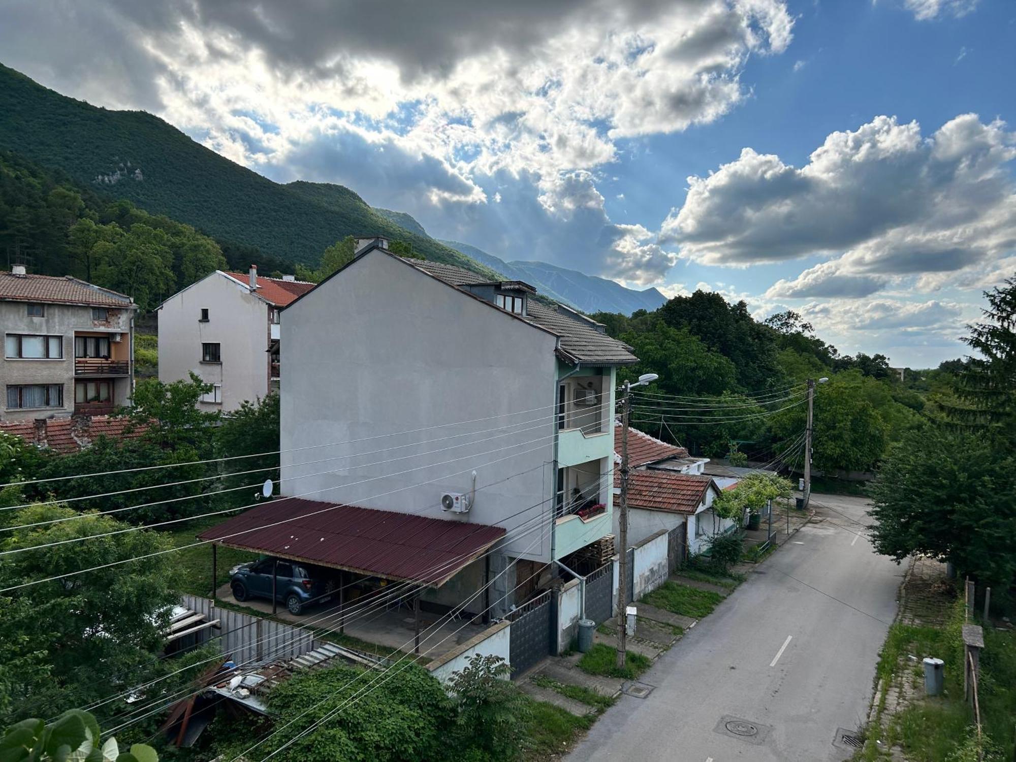Apart House Ana Апартамент За Гости Ана Vratsa Bagian luar foto